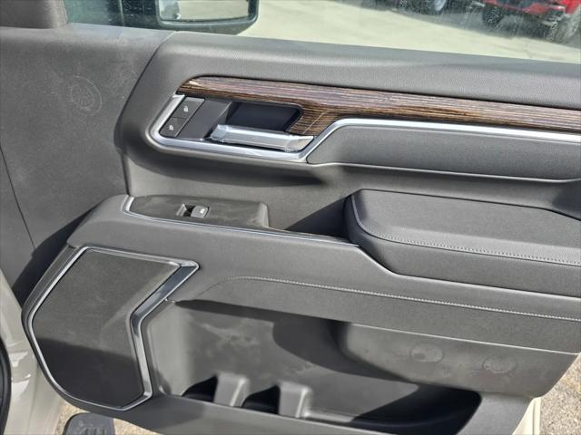 2026 GMC Sierra 2500HD Crew Cab, Standard Bed, SLE, 4WD