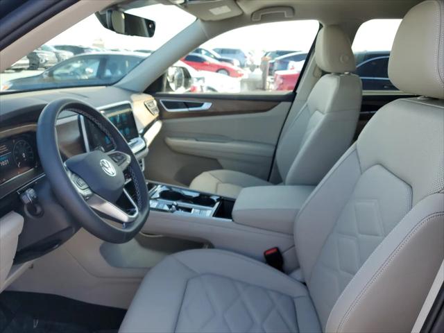 2026 Volkswagen Atlas SE with Technology