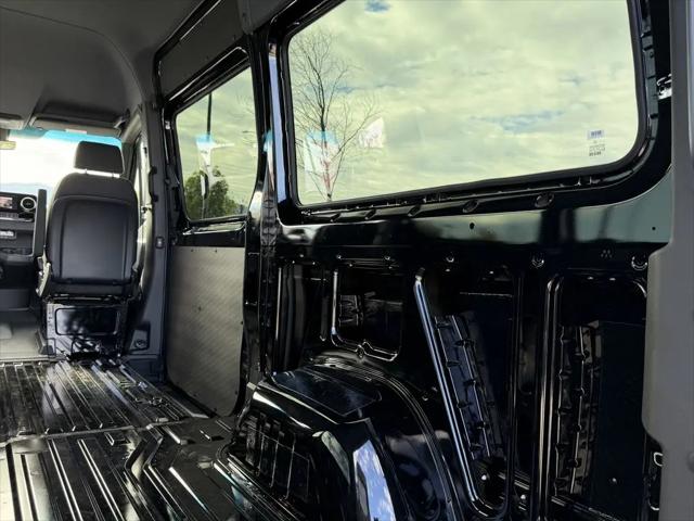 2026 Mercedes-Benz Sprinter 3500XD Standard Roof 4-Cyl Diesel HO