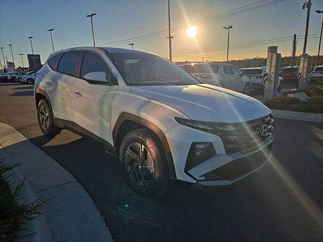 2026 Hyundai Tucson Hybrid Blue SE
