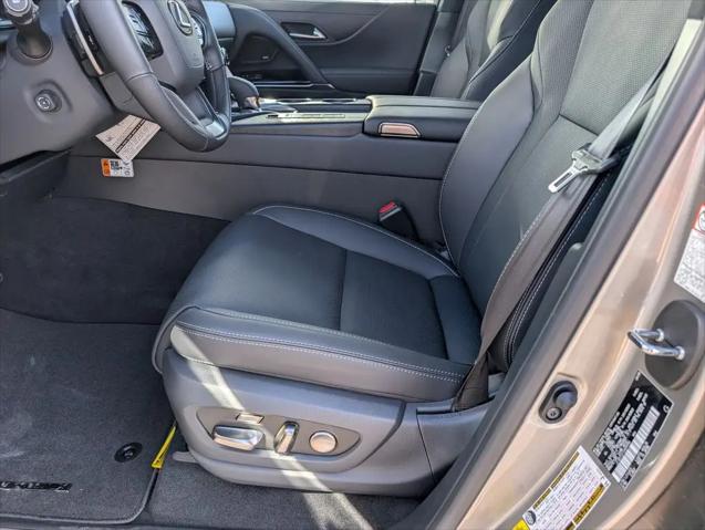 2025 Lexus LX Luxury