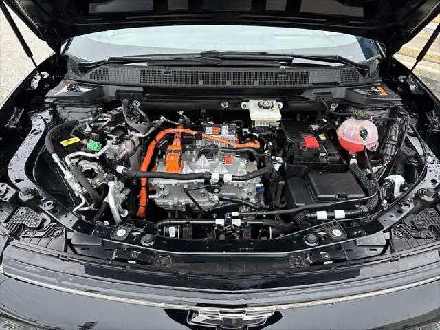 2025 Chevrolet Equinox LT 2