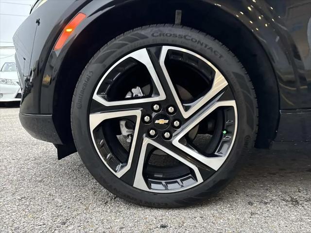 2025 Chevrolet Equinox LT 2
