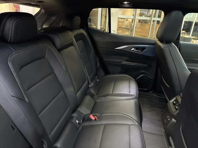 2025 Chevrolet Equinox LT 2