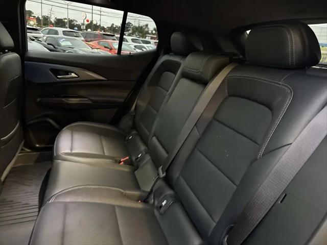 2025 Chevrolet Equinox LT 2