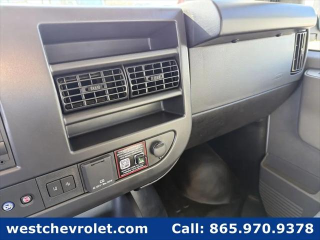 2025 Chevrolet Express Cargo Van RWD 2500 Regular Wheelbase WT