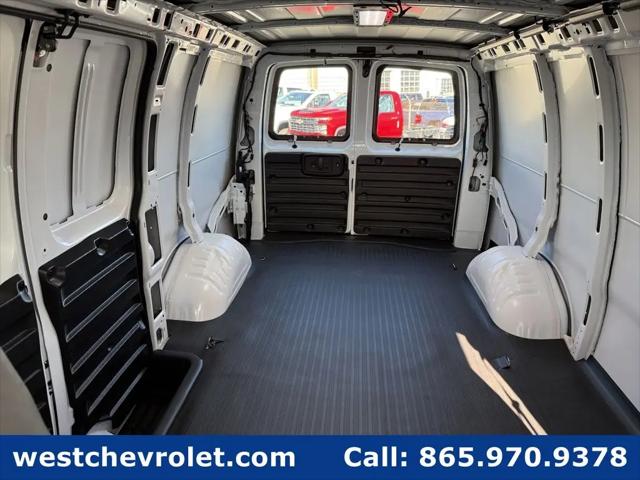 2025 Chevrolet Express Cargo Van RWD 2500 Regular Wheelbase WT