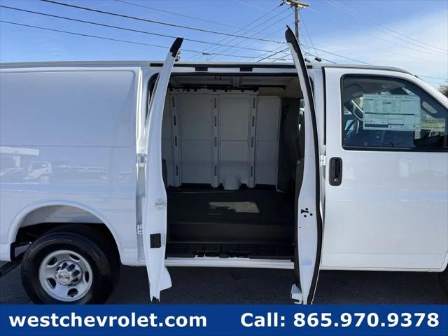 2025 Chevrolet Express Cargo Van RWD 2500 Regular Wheelbase WT