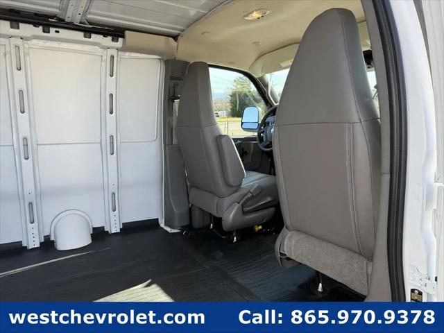 2025 Chevrolet Express Cargo Van RWD 2500 Regular Wheelbase WT