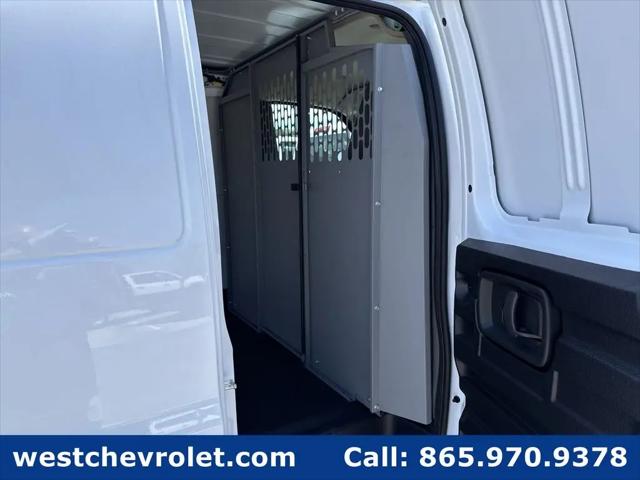 2025 Chevrolet Express Cargo Van RWD 2500 Regular Wheelbase WT