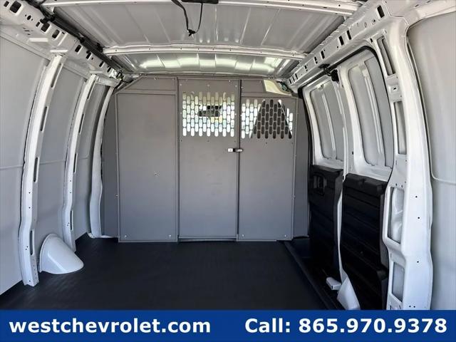 2025 Chevrolet Express Cargo Van RWD 2500 Regular Wheelbase WT
