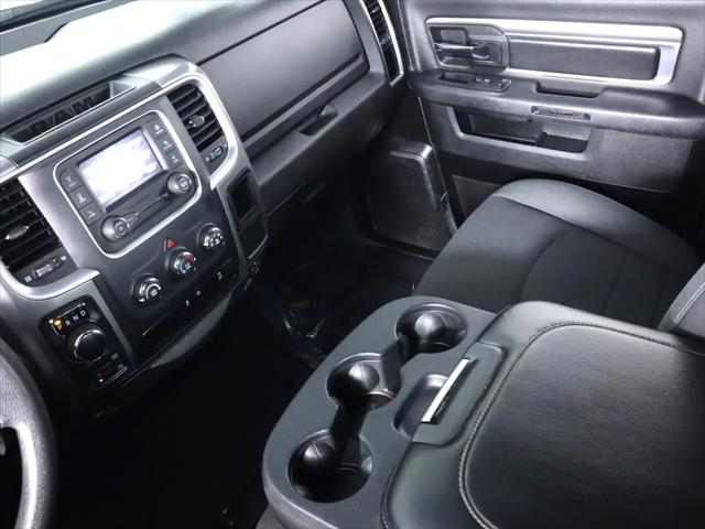 2024 Ram 1500 Classic Warlock Crew Cab 4x4 5'7" Box