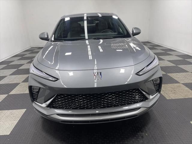2026 Buick NV Avenir FWD