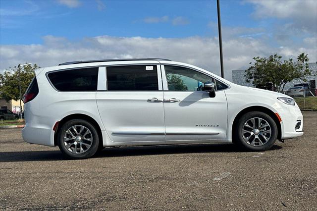 2026 Chrysler Pacifica Plug-In Hybrid PACIFICA PLUG-IN HYBRID PINNACLE 2026 Chrysler Pacifica Plug-In Hybrid PACIFICA PLUG-IN HYBRID PINNACLE