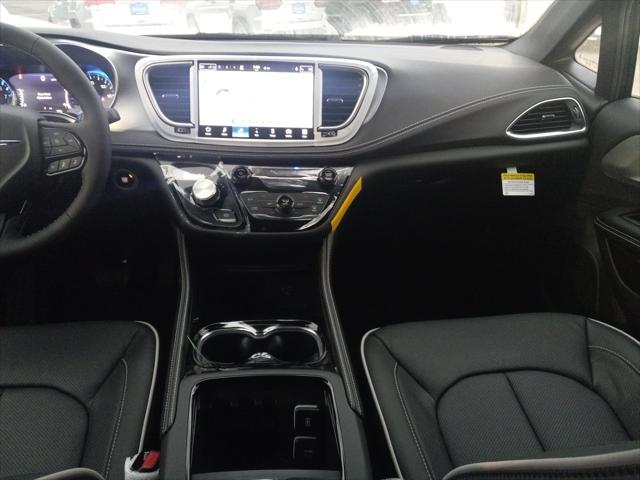 2026 Chrysler Pacifica PACIFICA LIMITED AWD