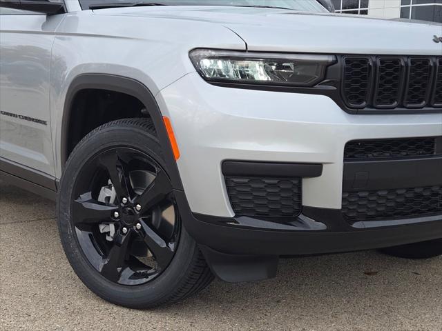 2025 Jeep Grand Cherokee GRAND CHEROKEE L ALTITUDE X 4X4