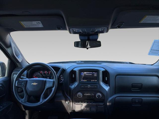 2022 Chevrolet Silverado 1500 4WD Crew Cab Short Bed Custom