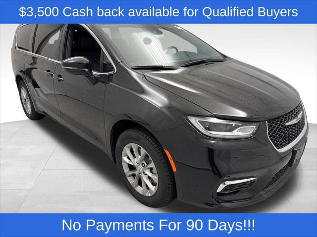 2026 Chrysler Pacifica PACIFICA SELECT AWD