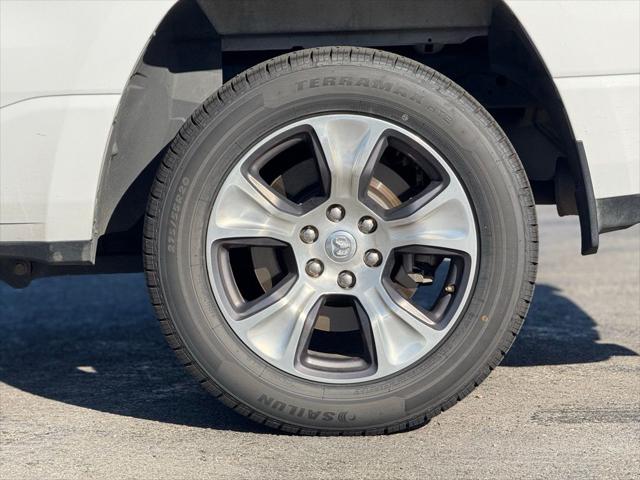 2024 RAM 1500 Laramie Crew Cab 4x4 57 Box 2024 RAM 1500 Laramie Crew Cab 4x4 57 Box