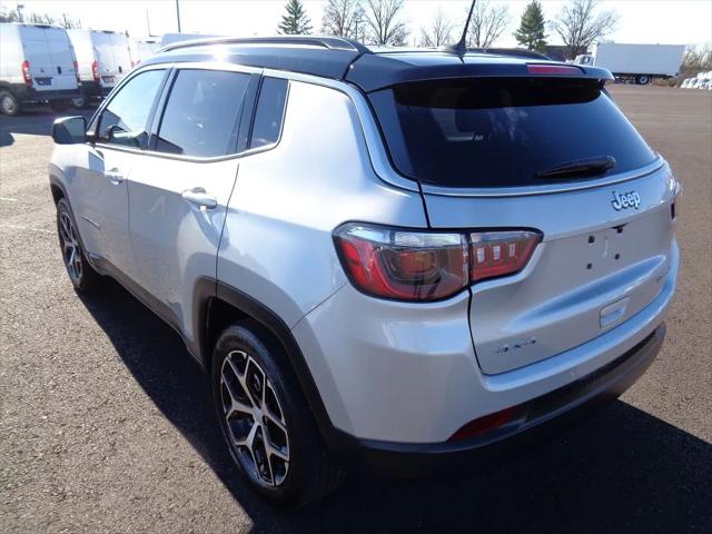 2024 Jeep Compass Limited 4x4 2024 Jeep Compass Limited 4x4