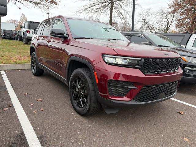 2024 Jeep Grand Cherokee Altitude 4x4 2024 Jeep Grand Cherokee Altitude 4x4