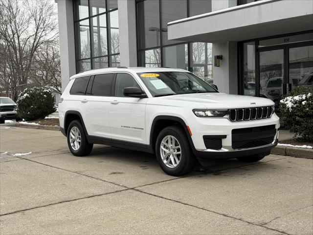 2023 Jeep Grand Cherokee L Laredo 4x4
