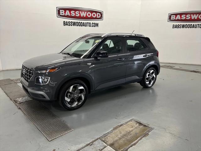 2024 Hyundai Venue Limited 2024 Hyundai Venue Limited