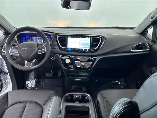 2026 Chrysler Voyager VOYAGER LX