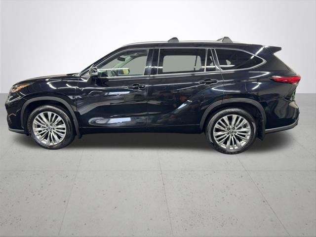 2023 Toyota Highlander Platinum 2023 Toyota Highlander Platinum