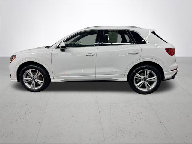 2022 Audi Q3 Premium 45 TFSI S line quattro Tiptronic 2022 Audi Q3 Premium 45 TFSI S line quattro Tiptronic