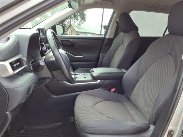 2023 Toyota Highlander LE 2023 Toyota Highlander LE