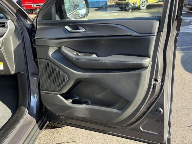 2025 Jeep Grand Cherokee Altitude X 4x4