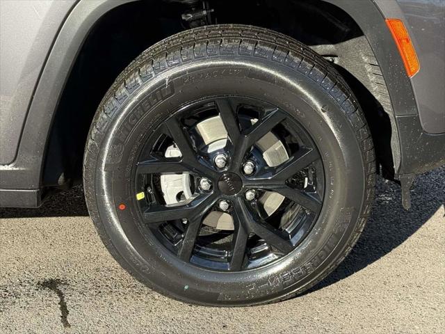 2025 Jeep Grand Cherokee Altitude X 4x4
