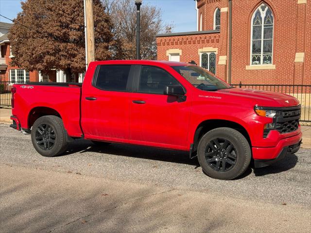 2026 Chevrolet Silverado 1500 4WD Crew Cab Short Bed Custom