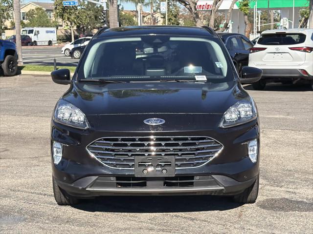 2022 Ford Escape Titanium Hybrid