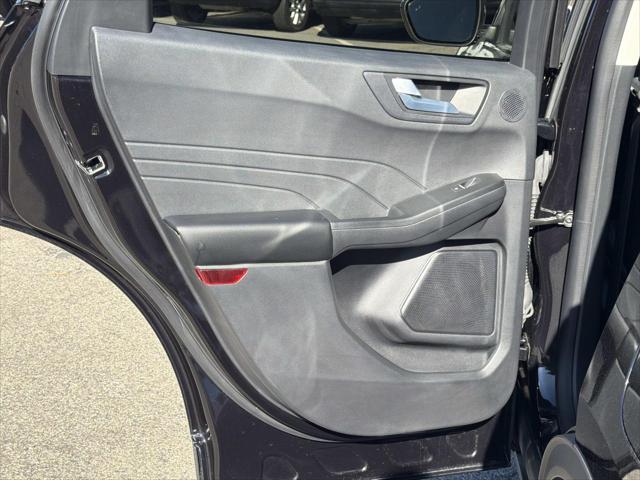 2022 Ford Escape Titanium Hybrid