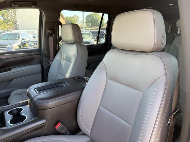 2023 GMC Yukon XL 4WD SLT