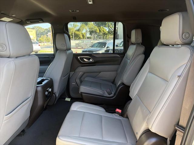 2023 GMC Yukon XL 4WD SLT