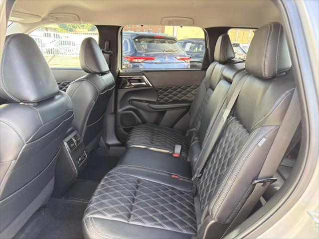 2023 Mitsubishi Outlander PHEV 40th Anniversary S-AWC