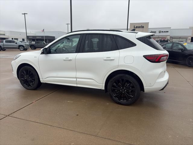 2023 Ford Escape ST-Line Elite
