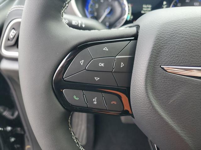 2026 Chrysler Pacifica Select AWD