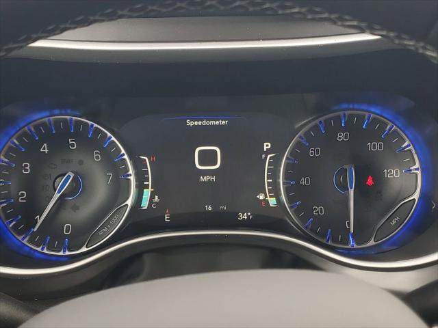 2026 Chrysler Pacifica Select AWD