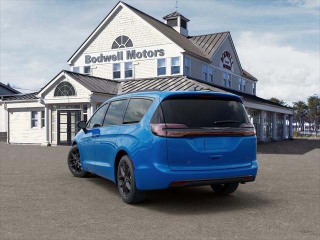 2026 Chrysler Pacifica PACIFICA SELECT AWD