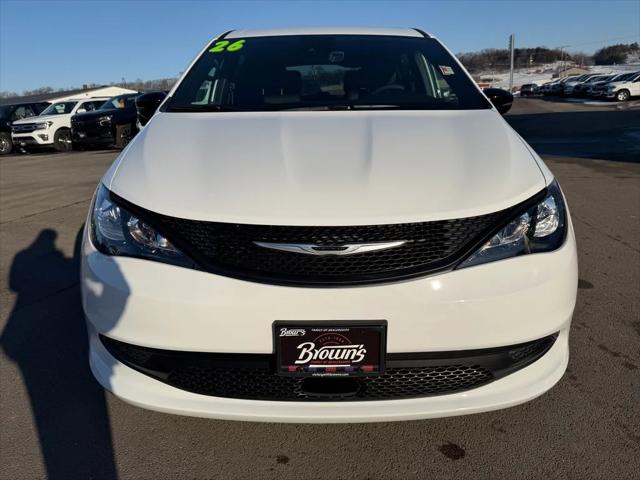 2026 Chrysler Voyager VOYAGER LX