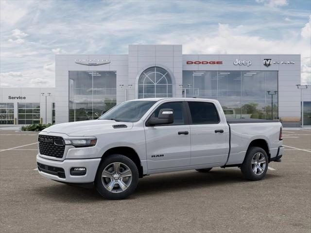 2026 RAM Ram 1500 RAM 1500 EXPRESS CREW CAB 4X4 64 BOX