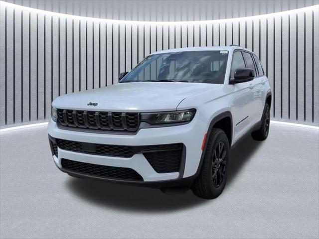 2026 Jeep Grand Cherokee Altitude 4x4
