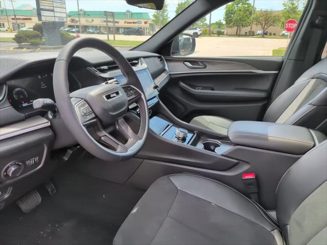 2026 Jeep Grand Cherokee Altitude 4x4