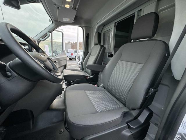 2025 Ford Transit Cutaway Unknown