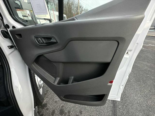 2025 Ford Transit Cutaway Unknown