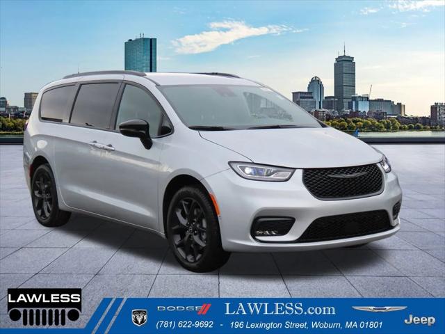 2026 Chrysler Pacifica PACIFICA SELECT AWD